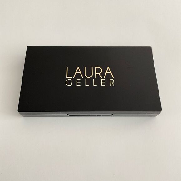 Laura Geller Hi-Def Duo Bronzer Palette - Picture 8 of 12